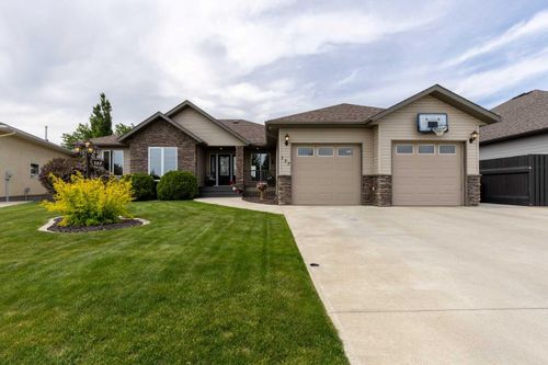 137 Garrison Drive, Fort Macleod, AB, T0L0Z0 | Card Image