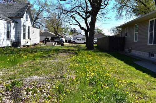 2325 Meridian St, Indianapolis, IN, 46225-2021 | Card Image