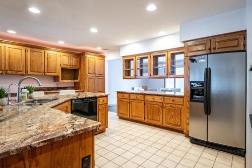 4352 Fenton Rd, Hartland, MI, 48353-1402 | Card Image
