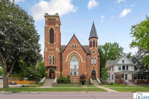 415 S Broad St, Mankato, MN, 56001-4300 | Card Image