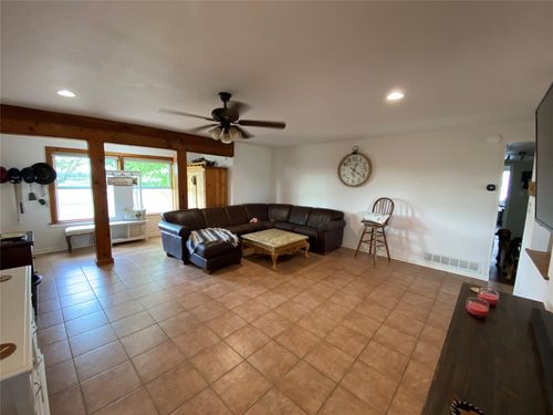 unit-b-407 Alta Vista Dr, Bastrop, TX, 78602-6675 | Card Image