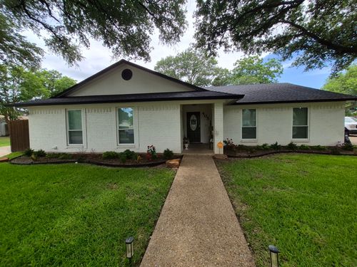 405 Lindenwood Ln W, Hewitt, TX, 76643-3031 | Card Image