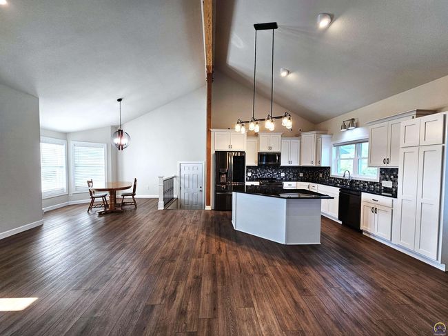 611 S 3 Rd St, House other with 3 bedrooms, 2 bathrooms and null parking in Sabetha KS | Image 19