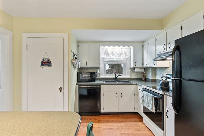 8 Manning Rd, House other with 3 bedrooms, 2 bathrooms and 1 parking in Lynn MA | Image 15