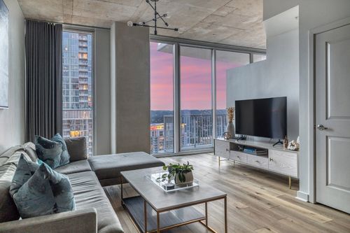apt-3506-360 Nueces St, Austin, TX, 78701-4275 | Card Image