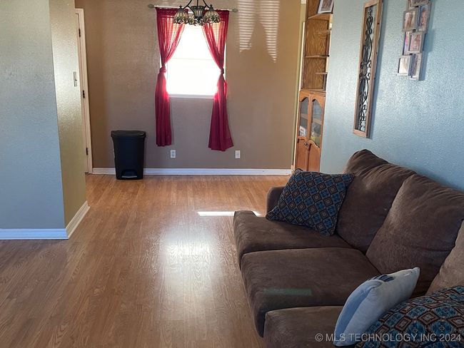 1011 10 Th St, House other with 2 bedrooms, 1 bathrooms and null parking in Cushing OK | Image 7
