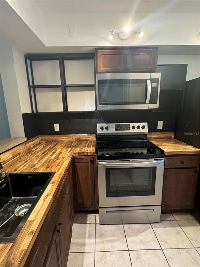 APT-1 - 2900 S Semoran Blvd, Condo with 2 bedrooms, 2 bathrooms and null parking in ORLANDO FL | Image 27
