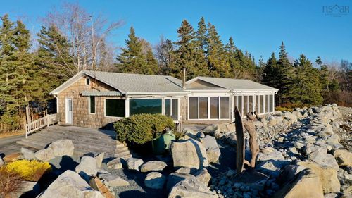 7343 Highway 3, Summerville Centre, NS, B0T0B2 | Card Image