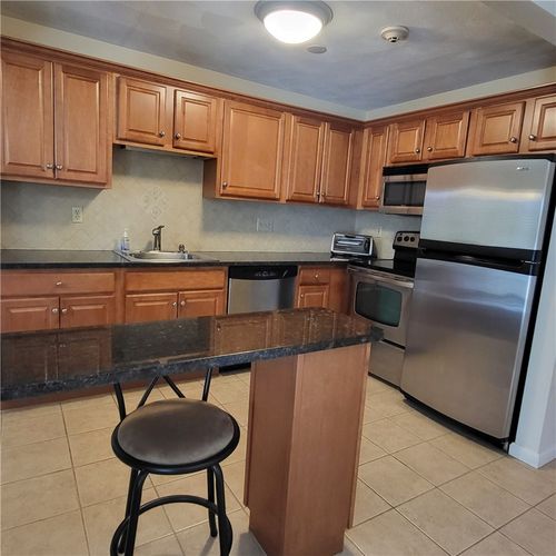 704-400 New River Rd, Manville, RI, 02838-1822 | Card Image