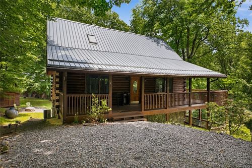 181 Enchanted Woods Rd, Seven Devils, NC, 28604-8444 | Card Image