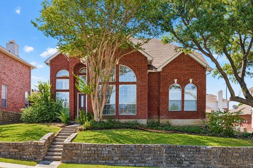 1604 Bennington Dr, Carrollton, TX, 75007-5115 | Card Image