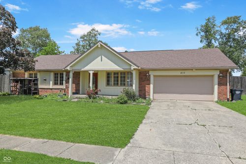 410 Maria Dr, Greenwood, IN, 46143-1739 | Card Image