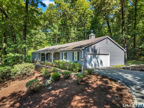 120 Green Tree Ln, Somers, CT, 06071-1212 | Card Image
