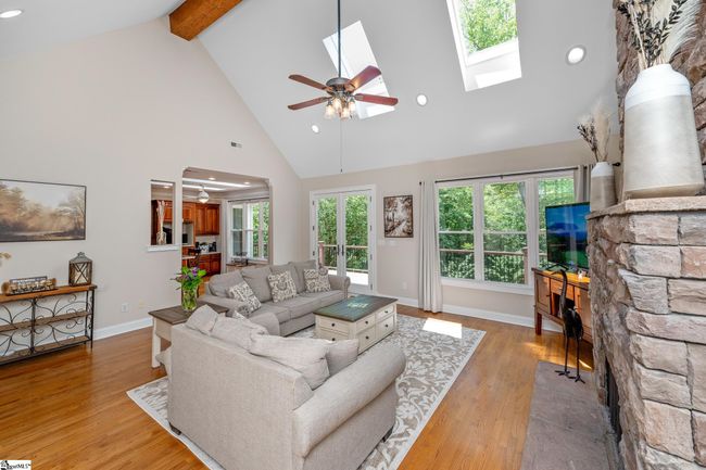 3 Soft Breeze Ct, House other with 4 bedrooms, 5 bathrooms and 3 parking in Landrum SC | Image 7