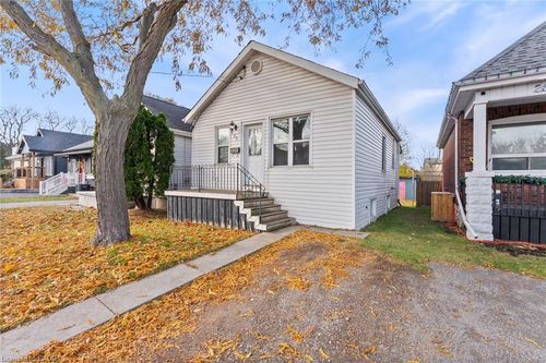 23 Wexford Ave N, Hamilton, ON, L8H4M2 | Card Image