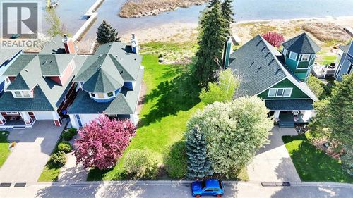 182 Marina Bay Crt, Sylvan Lake, AB, T4S1E9 | Card Image
