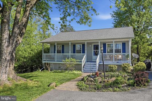 380 Granny Smith Rd, LINDEN, VA, 22642-6233 | Card Image