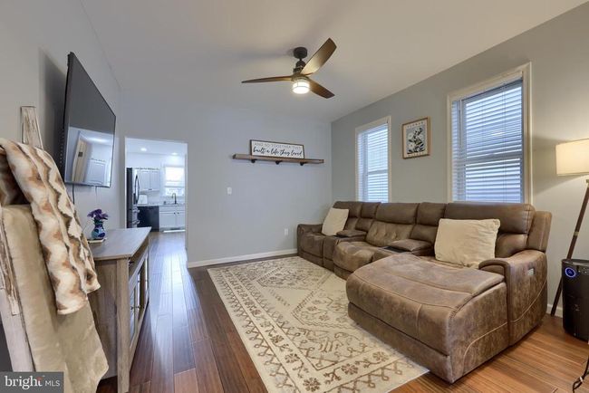 306 S Cherry St, Home with 3 bedrooms, 2 bathrooms and null parking in MYERSTOWN PA | Image 6