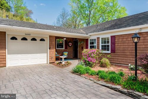16102 Philmont Ln, BOWIE, MD, 20716-1621 | Card Image