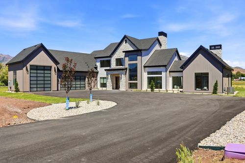 238 S 7900 E, Huntsville, UT, 84317-3000 | Card Image