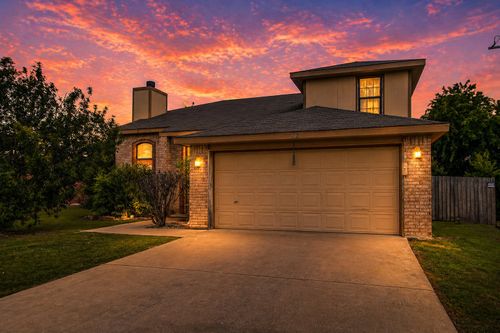 302 Sumac Trl, Copperas Cove, TX, 76522-7586 | Card Image