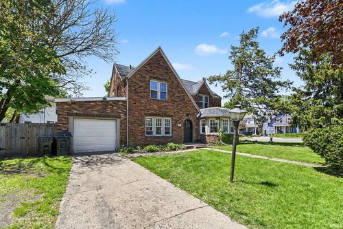 1237 Blaine Ave, South Bend, IN, 46616-1537 | Card Image