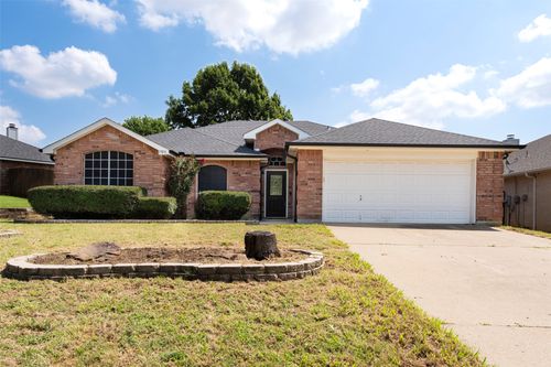1703 Fern Dr, Mansfield, TX, 76063-6277 | Card Image