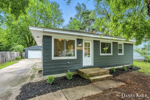 3308 Taft Ave Sw, Wyoming, MI, 49519-3358 | Card Image