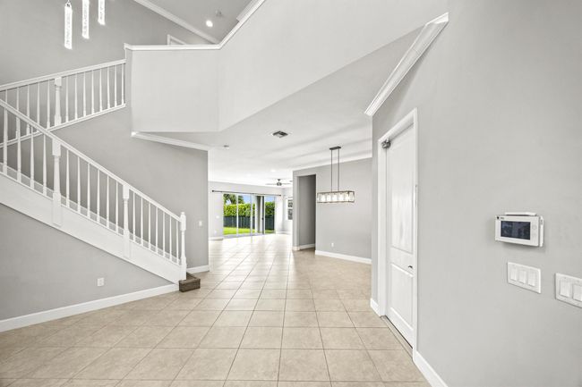 16007 Whippoorwill Cir, House other with 5 bedrooms, 4 bathrooms and null parking in Westlake FL | Image 5