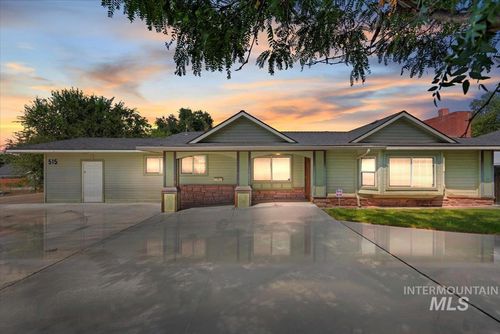 515 16th Ave N, Nampa, ID, 83687-3537 | Card Image