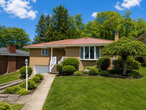 719 Locust St, Greensburg, PA, 15601-5706 | Card Image