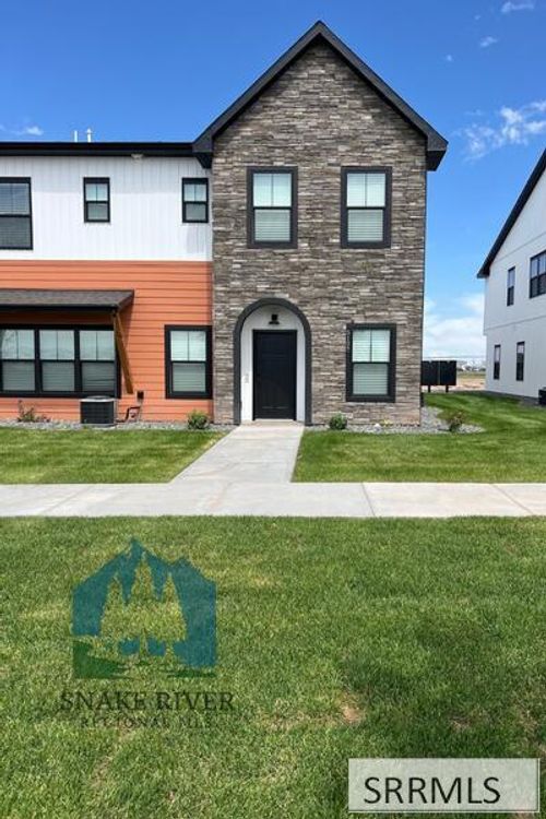 5127 Beach Dr, Idaho Falls, ID, 83401-6846 | Card Image