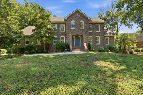 124 Laural Hill Dr, Smyrna, TN, 37167-4907 | Card Image