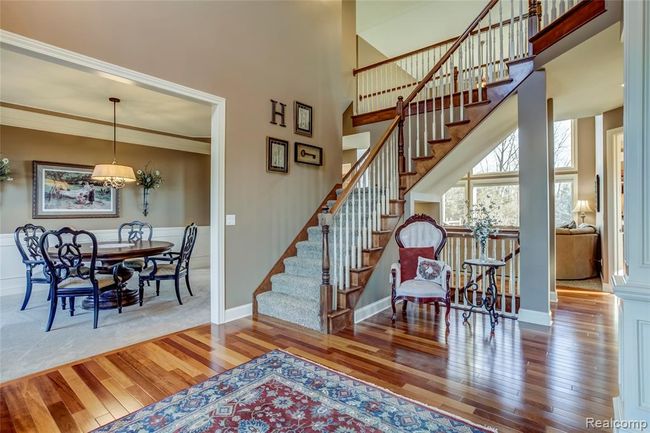 Open entry level floor plan wonderful for hosting family and friends | Image 9