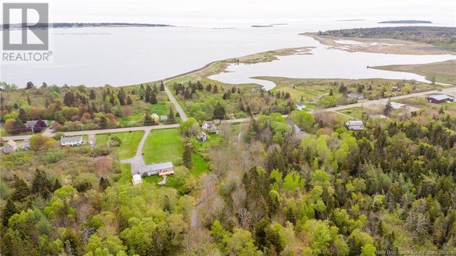 562 Rte 776, House other with 6 bedrooms, 3 bathrooms and null parking in Grand Manan NB | Image 4