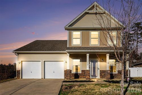 12820 Clydesdale Dr, Midland, NC, 28107-7825 | Card Image