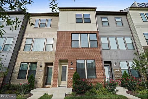 4807 Vista Green Ln, LANHAM, MD, 20706-2967 | Card Image