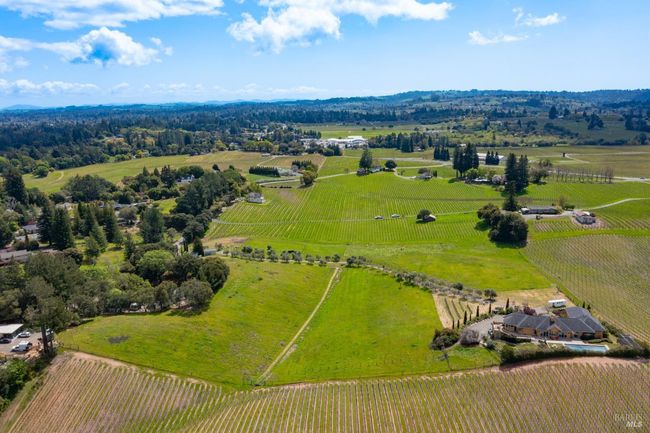 2614 Scotts Right Of Way, House other with 4 bedrooms, 4 bathrooms and 10 parking in Sebastopol CA | Image 59