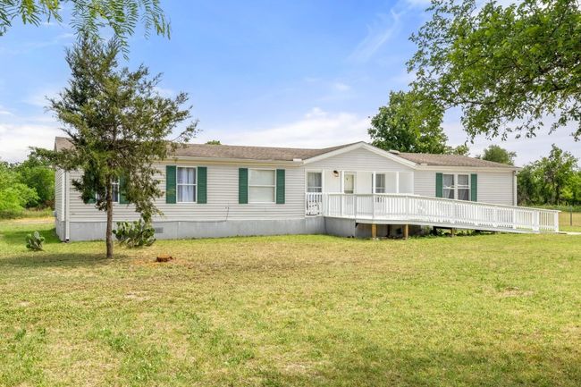 153 Angelia Dr, House other with 3 bedrooms, 2 bathrooms and 4 parking in Cedar Creek TX | Image 31