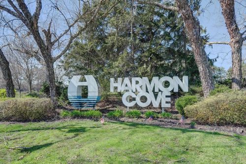 475 Teal Plz, Secaucus, NJ, 07094-2215 | Card Image