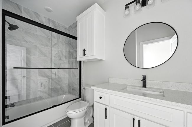 Hallway​​‌​​​​‌​​‌‌​‌‌​​​‌‌​​‌‌​‌​​​​​‌ Bathroom | Image 17