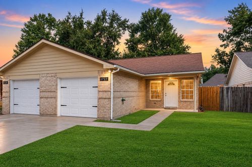 1727 Hazelwood Street, Conroe, TX, 77301 | Card Image