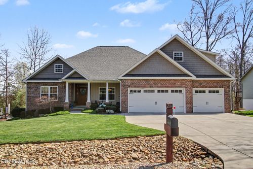 204 Seminole Cir, Loudon, TN, 37774-2148 | Card Image