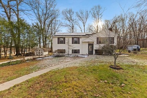 4 Little Tree Ln, Bellingham, MA, 02019-2910 | Card Image