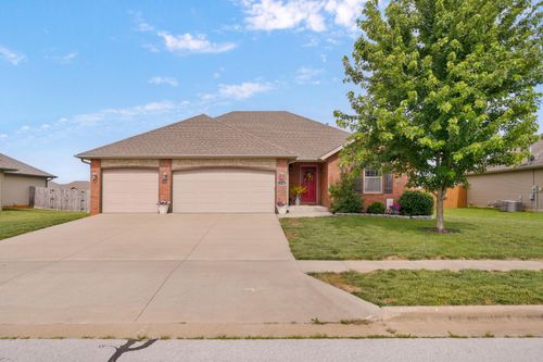 524 Patriot Place Dr, Rogersville, MO, 65742-6527 | Card Image