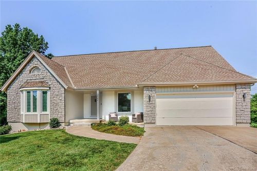 222 Chippewa Ln, Lake Winnebago, MO, 64034-9791 | Card Image