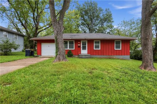 11015 Herrick Ave, Kansas City, MO, 64134-3459 | Card Image