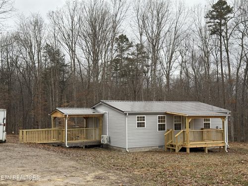 610 Trimmer Ln, Jamestown, TN, 38556-5204 | Card Image