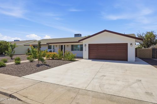 2329 E Enrose St, Mesa, AZ, 85213-5933 | Card Image