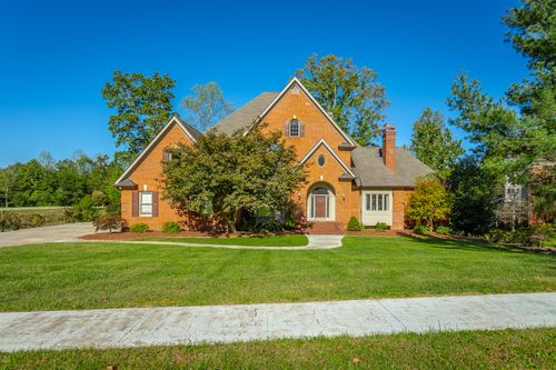 25 Ridgerock Dr, Signal Mountain, TN, 37377-2137 | Card Image